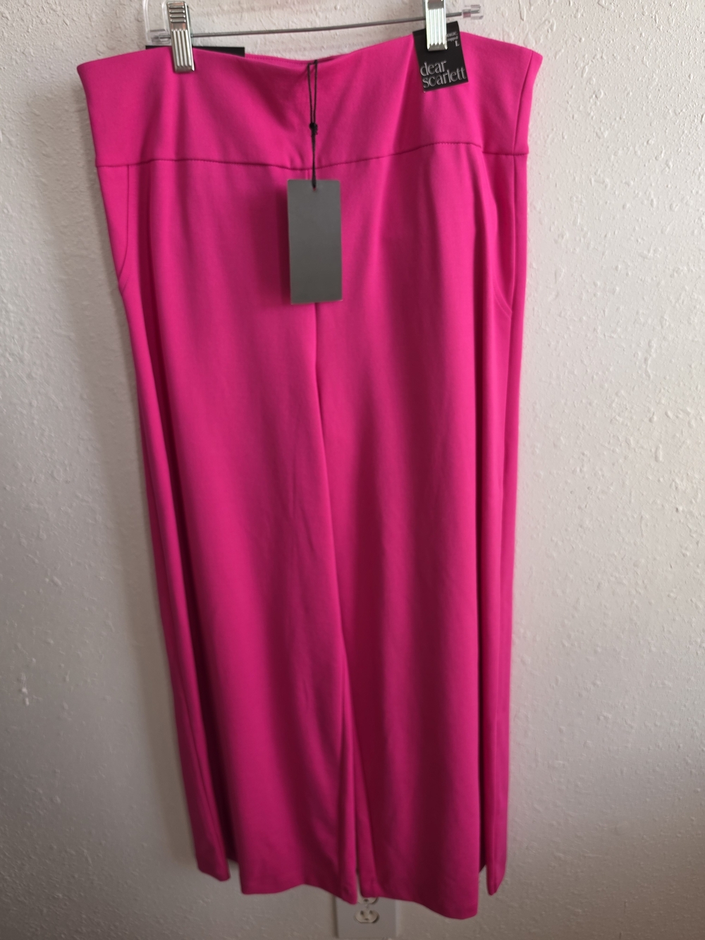 Dear Scarlett Magic Cropped Pants Large Hot Pink Wide Leg Pull On NWT - Picture 3 of 8